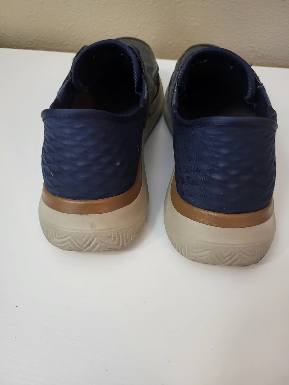 Sketchers Wide Fit Air Cooled Memory Foam Men’s Casual Shoes Size 10.5